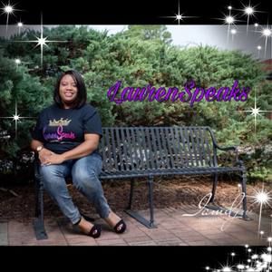 Meet your Posher, Adrianne